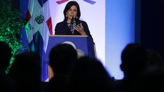 La vicepresidenta de la República, doctora Margarita Cedeño, expresó que la cultura machista está acabando con la vida de las mujeres.