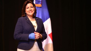 La Vicepresidenta afirmó programas sociales han impactado a tres millones de dominicanos.