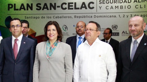 Margarita Cedeño, Aura Toribio, Andrés Navarro y Raúl Benítez.